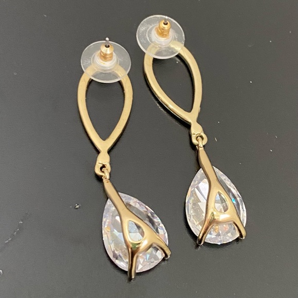 Unsigned Gold-tone Large Crystal Glass Teardrop 11mm Dangling Drop Earrings 12g - Picture 9 of 14